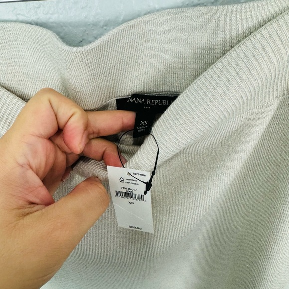 NEW Express Cream Ribbed Knit Side Slit Elegant High Waisted Midi Skirt - Picture 3 of 7